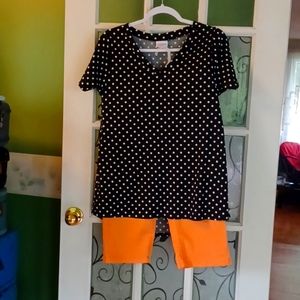 Heart of palm capris size 10p. Lularoe top size medium